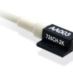 Accéléromètre triaxe piézorésistif 2kg non amorti, excitation 5 et 10V, câble intégré 6 mètres...