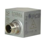 Accéléromètre triaxial UHT-12™, ICP® 10 mV/g, température +163° C – TEDS 1.0 • Sensibilité :10 mV/g...